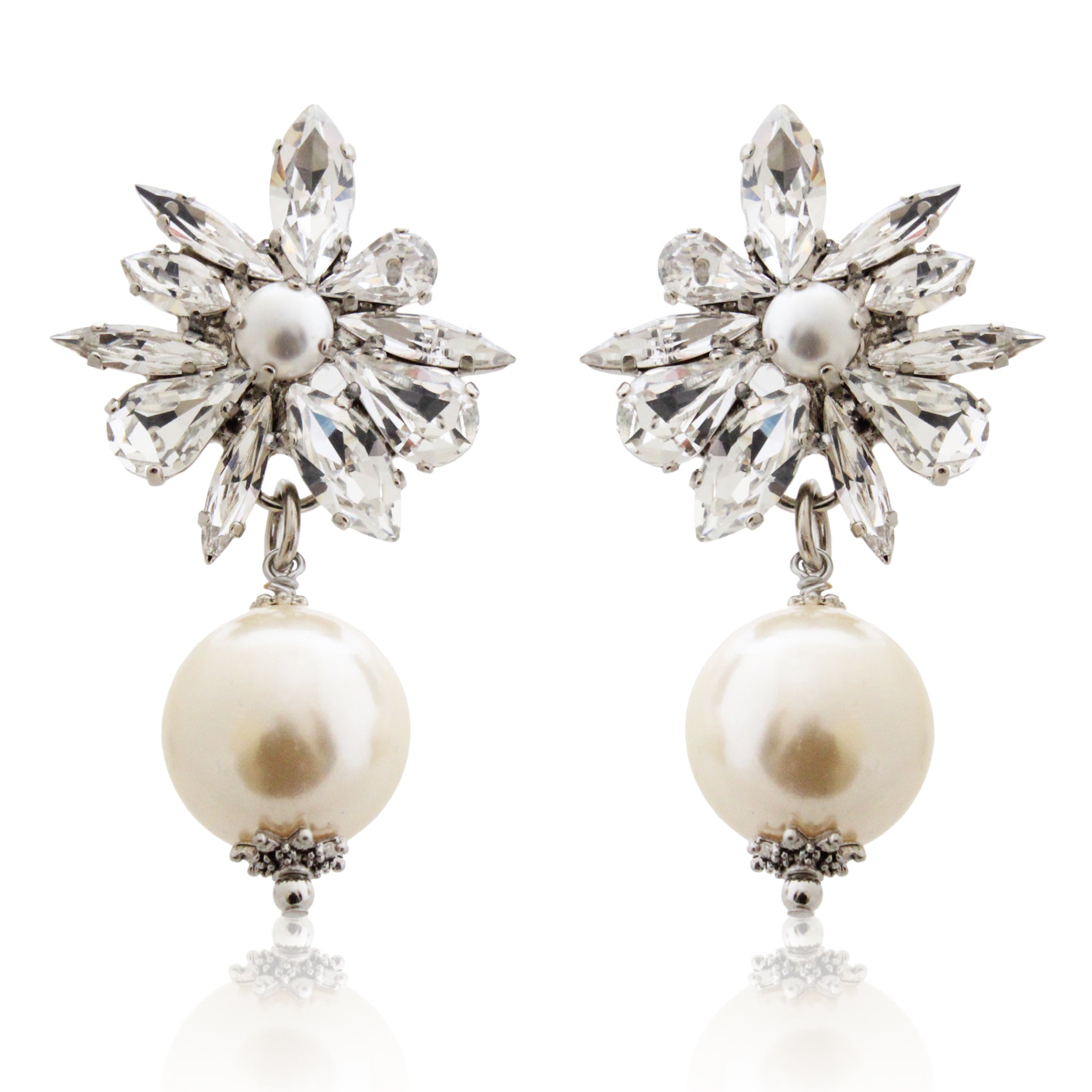 CRYSTAL ASTERI DAISY PEARL DROP