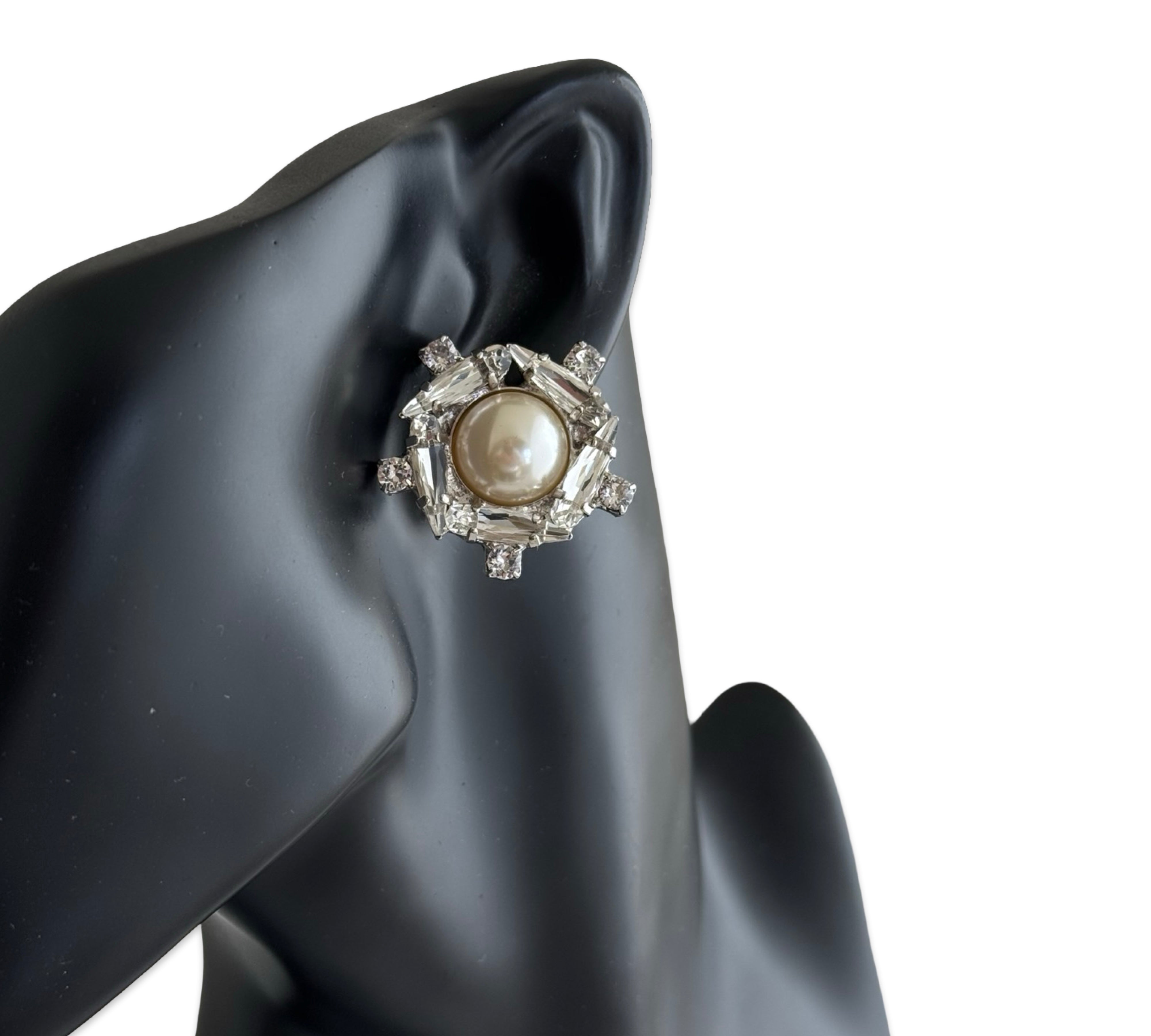 Crystal Pearl Universe - Galaxy Flower Stud