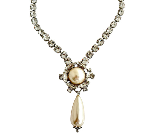 Crystal Pearl Universe - Galaxy Flower Necklace